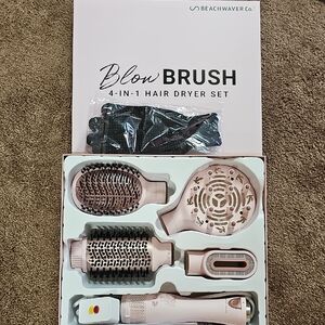 NWT Beachwaver Co. 4-in-1 Blow Brush Hair Dryer Set